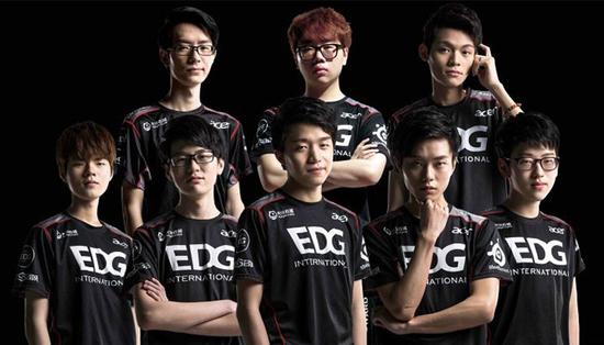 共同成就了 共同成就了