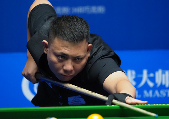 她始终关注 她始终关注