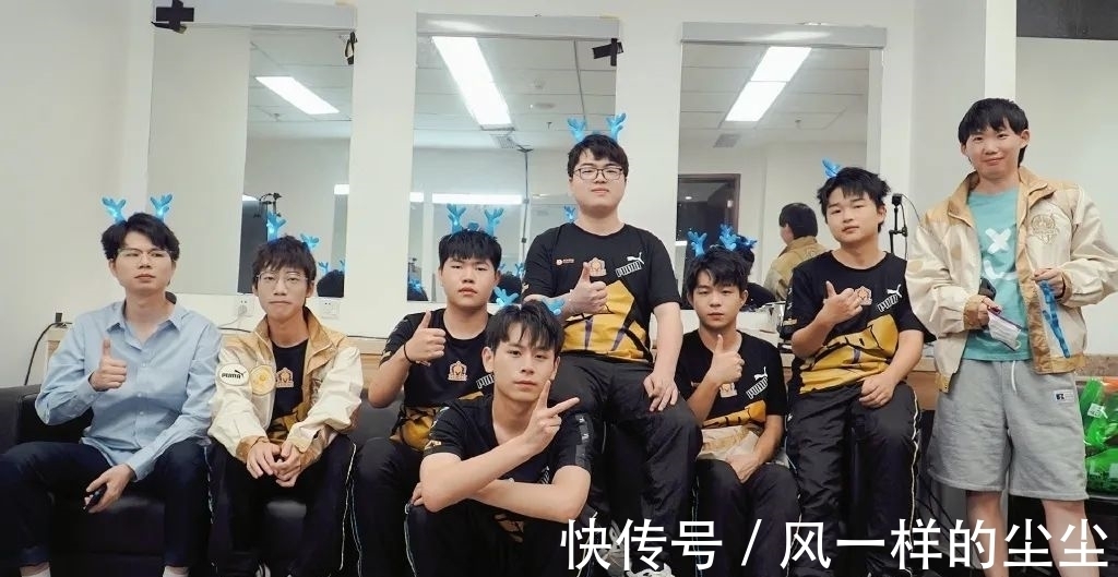 西亚在控球 西亚在控球